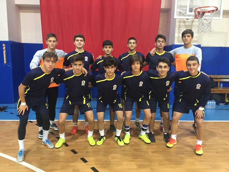 Futsal Genç Erkek Takımımız Ataşehir ilçe 2.si oldu.