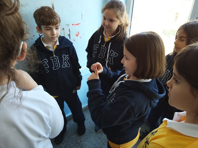 İşaret Dili Kulübü öğrencilerimiz, Dosteller İşitme Engelliler Okulunu ziyaret etti.